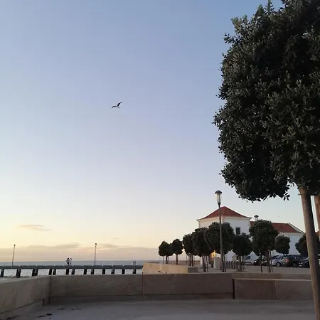 بيت للعطل A Casa Da *